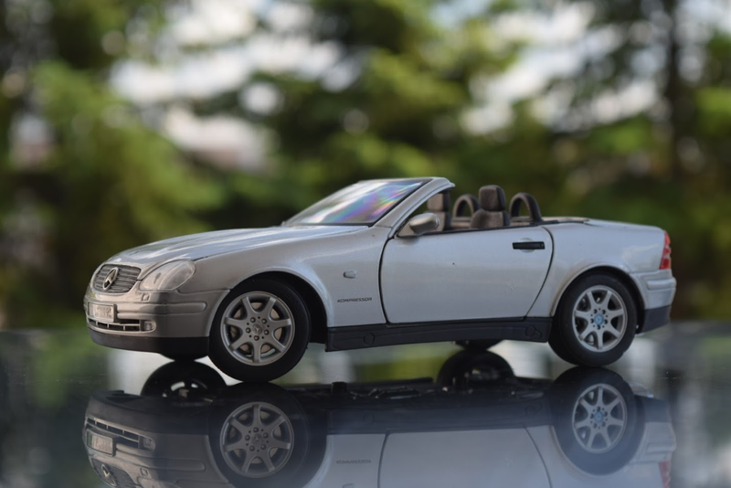 Illustration for article titled Working Top Wednesday: Mercedes Benz SLK 230 Kompressor